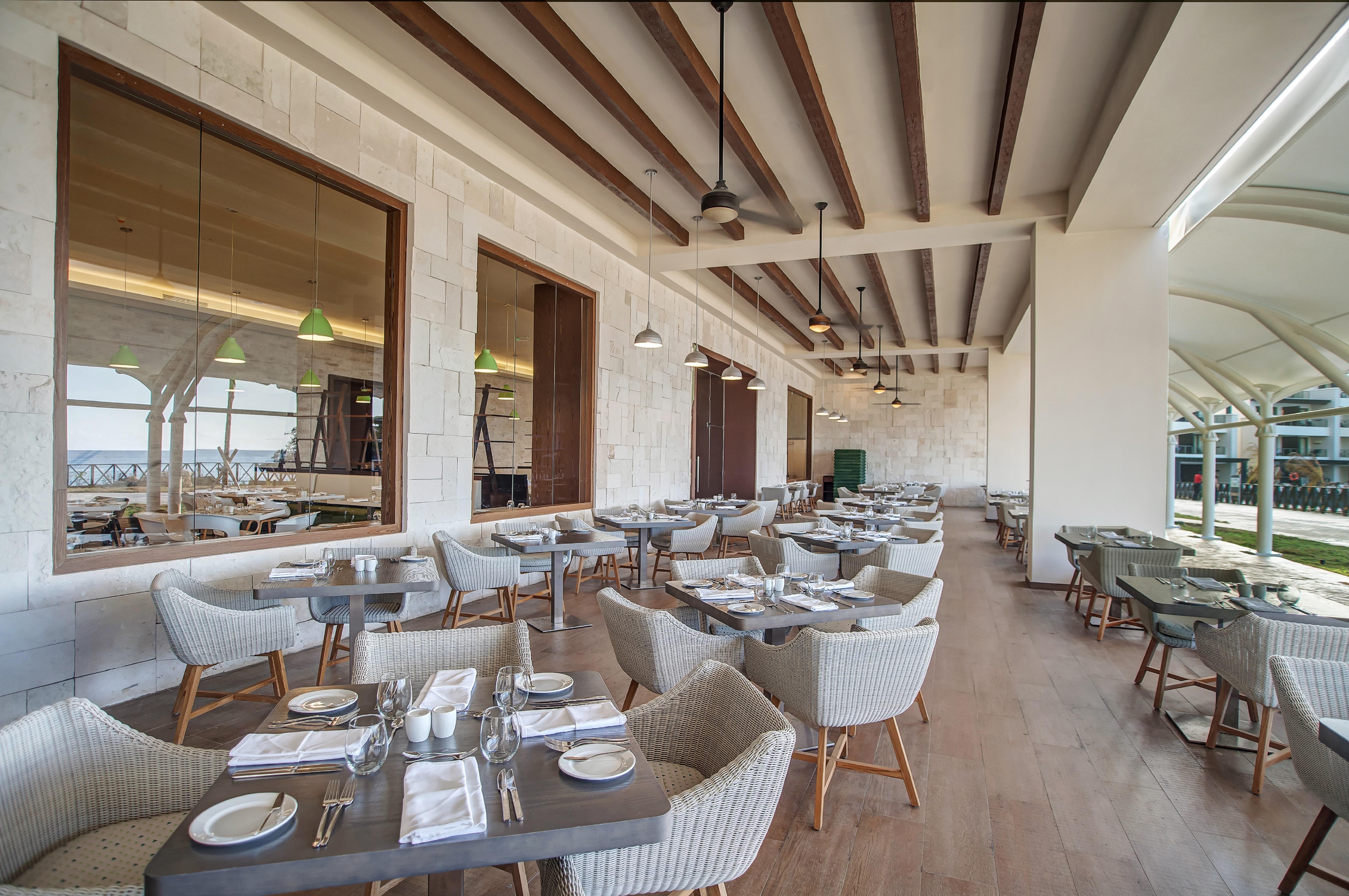 Royalton Negril, An Autograph Collection All-Inclusive Resort מסעדה תמונה